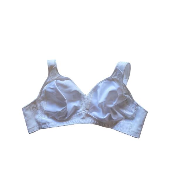 Playtex Bra 44B Womens White Comfort Straps Wireless Non Padded Adjustable - Picture 1 of 4